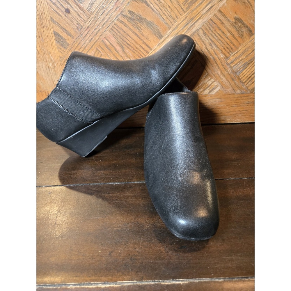 Flex Step Womens Size 8 Comfort Shoes Black Slip On